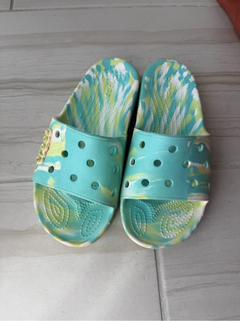 CROCS Women's Aqua/Yellow Tie-Dye Slide Sandals